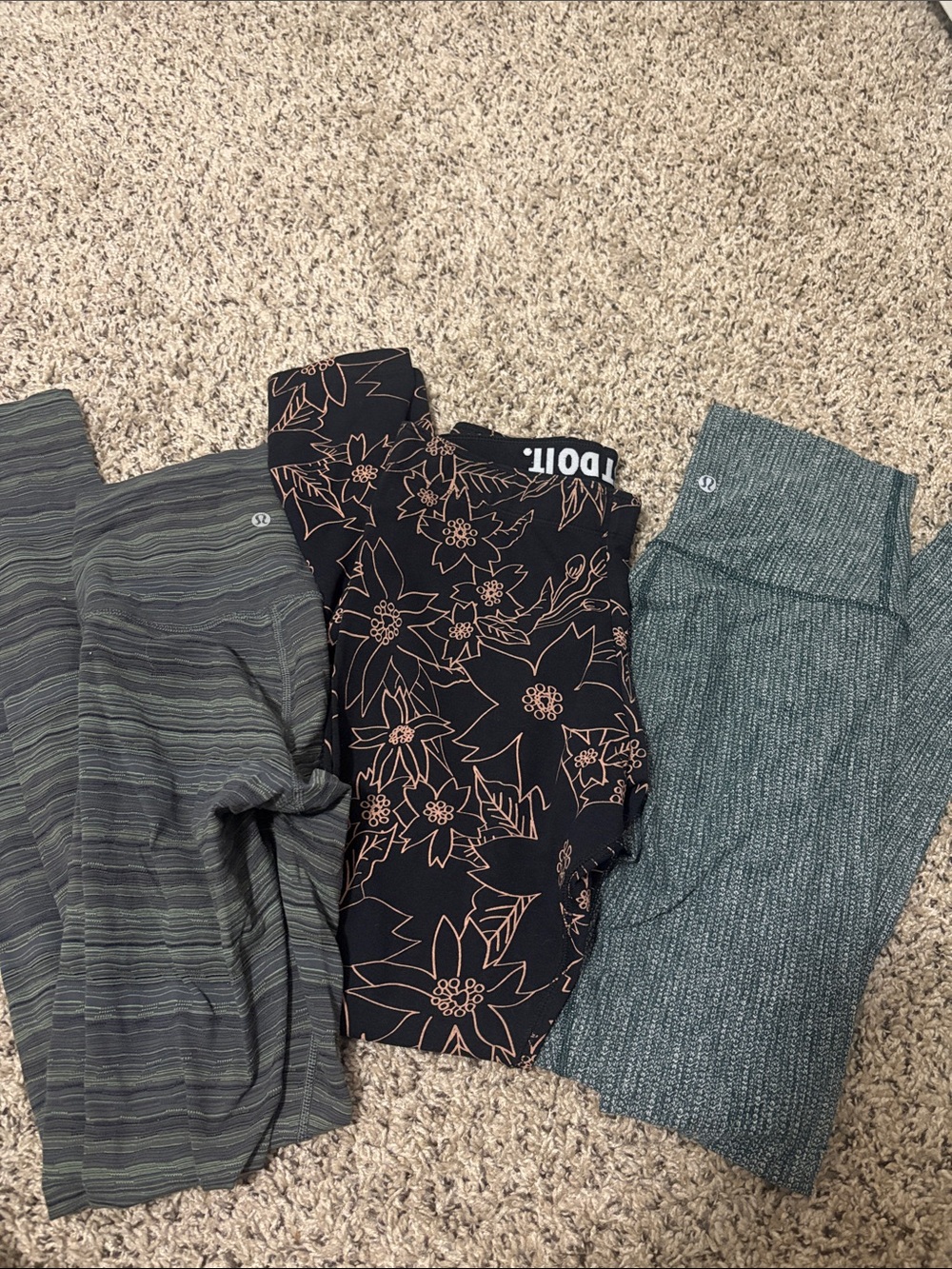 lululemon athletica / Nike Women’s Legging Bundle